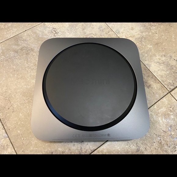 Mac 2018 Processor 3.6GHz Intel Core i3
Ram 8GB 2667 MHz DDR4
126GB SSD + 1TB HD - Picture 5 of 13